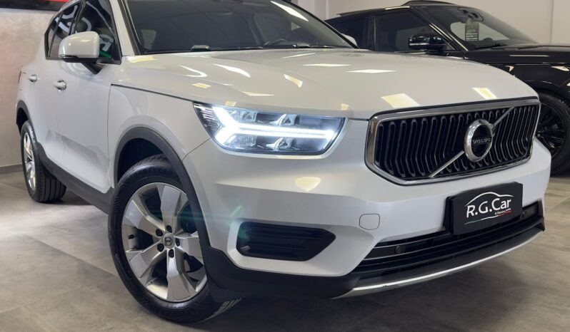 VOLVO XC40 D3 AWD GEARTRONIC MOMENTUM completo