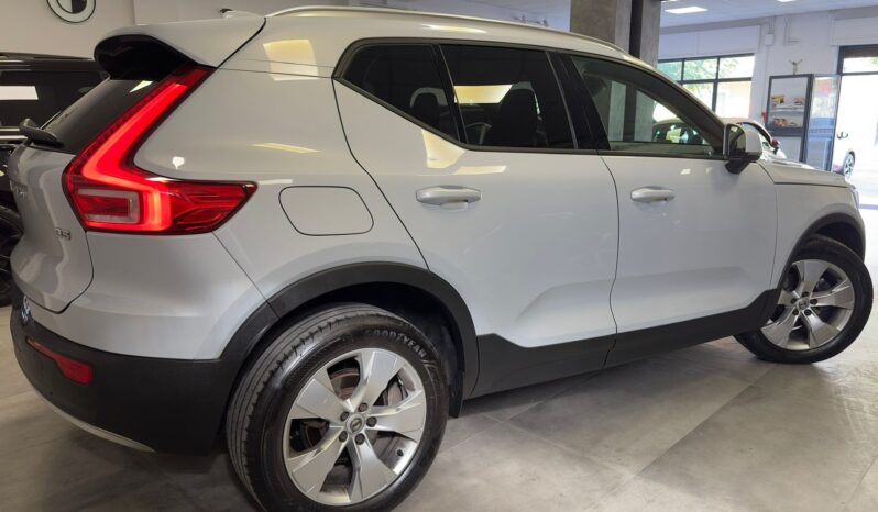 VOLVO XC40 D3 AWD GEARTRONIC MOMENTUM completo