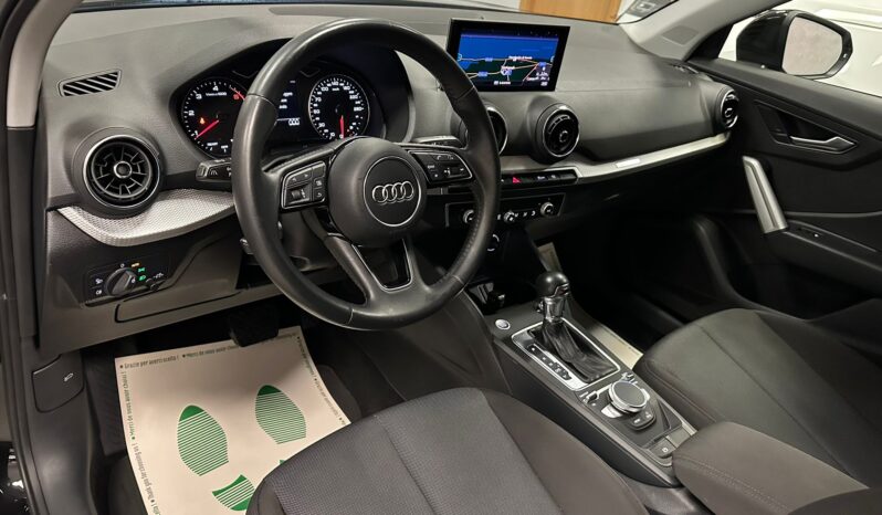 AUDI Q2 30 S TRONIC completo